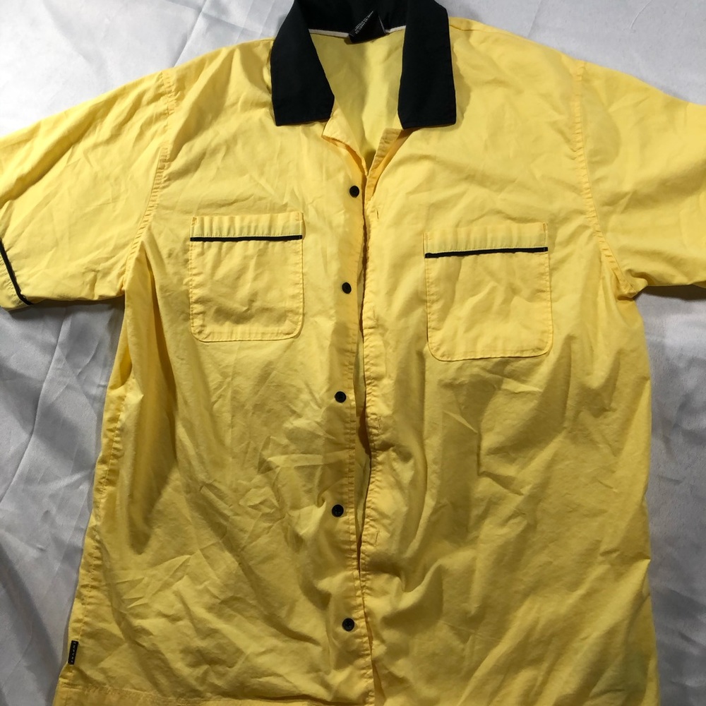 Empyre yellow button up in XL great condition